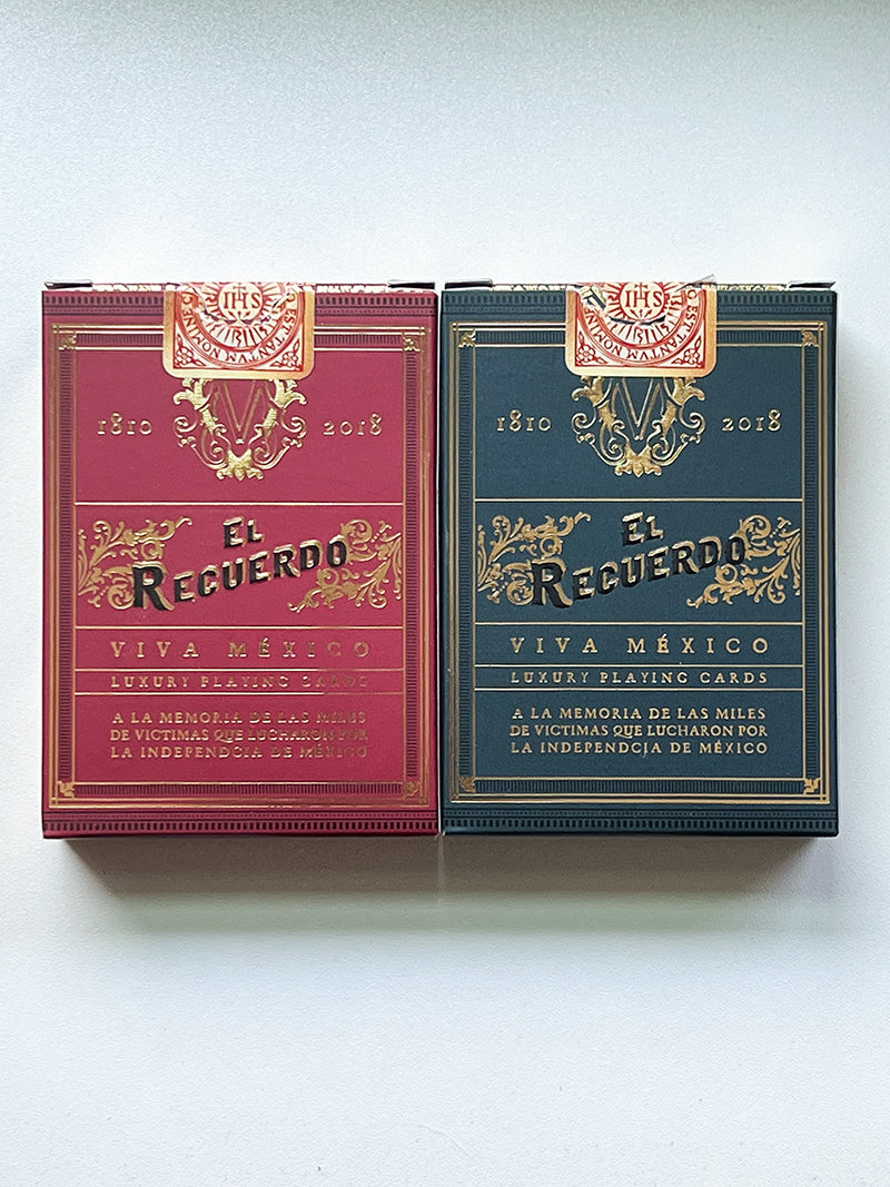 El Recuerdo 2 Deck Set (opened)