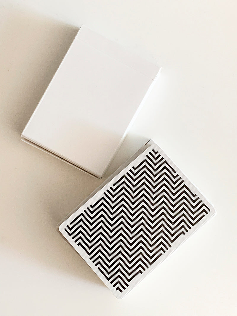 Illusion d'Optique (Standard White Tuck)