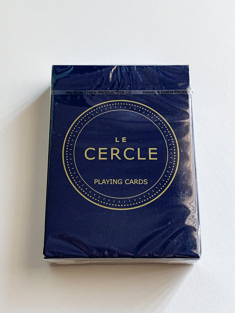 Le Cercle (minor tuck damage)