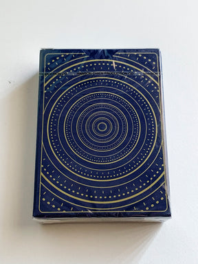 Le Cercle (minor tuck damage)